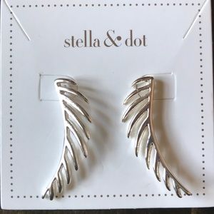 Stella & Dot Haven Ear Climbers Never Worn!
